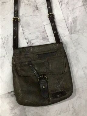the trend dark green crossbody bag
